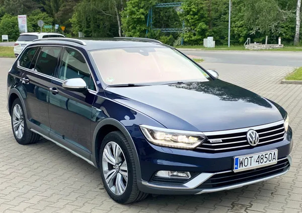 gryfice Volkswagen Passat cena 82900 przebieg: 220000, rok produkcji 2016 z Gryfice